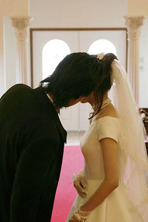 結婚指輪を大阪でお探しなら清楚なデザインの指輪を扱う店